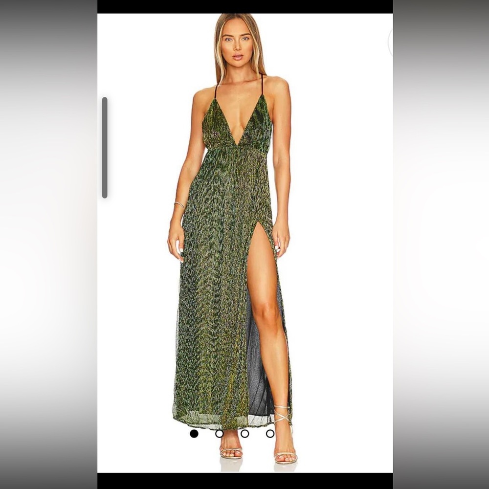 HAILEE HIGH SLIT MAXI DRESS IN GREEN METALLIC
superdown